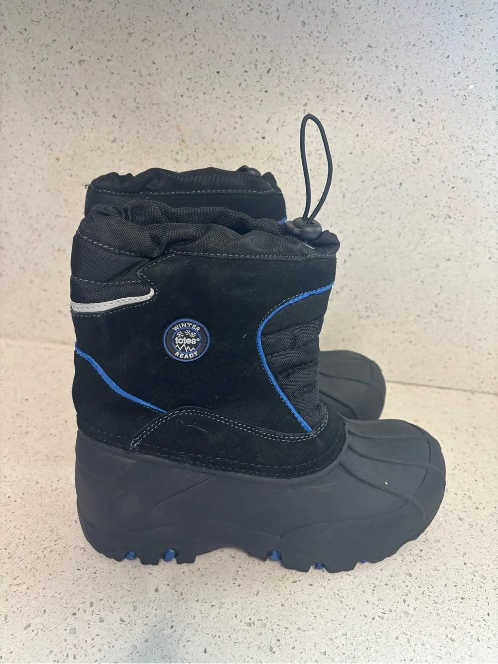Kids size 3 snow boots, #P1341